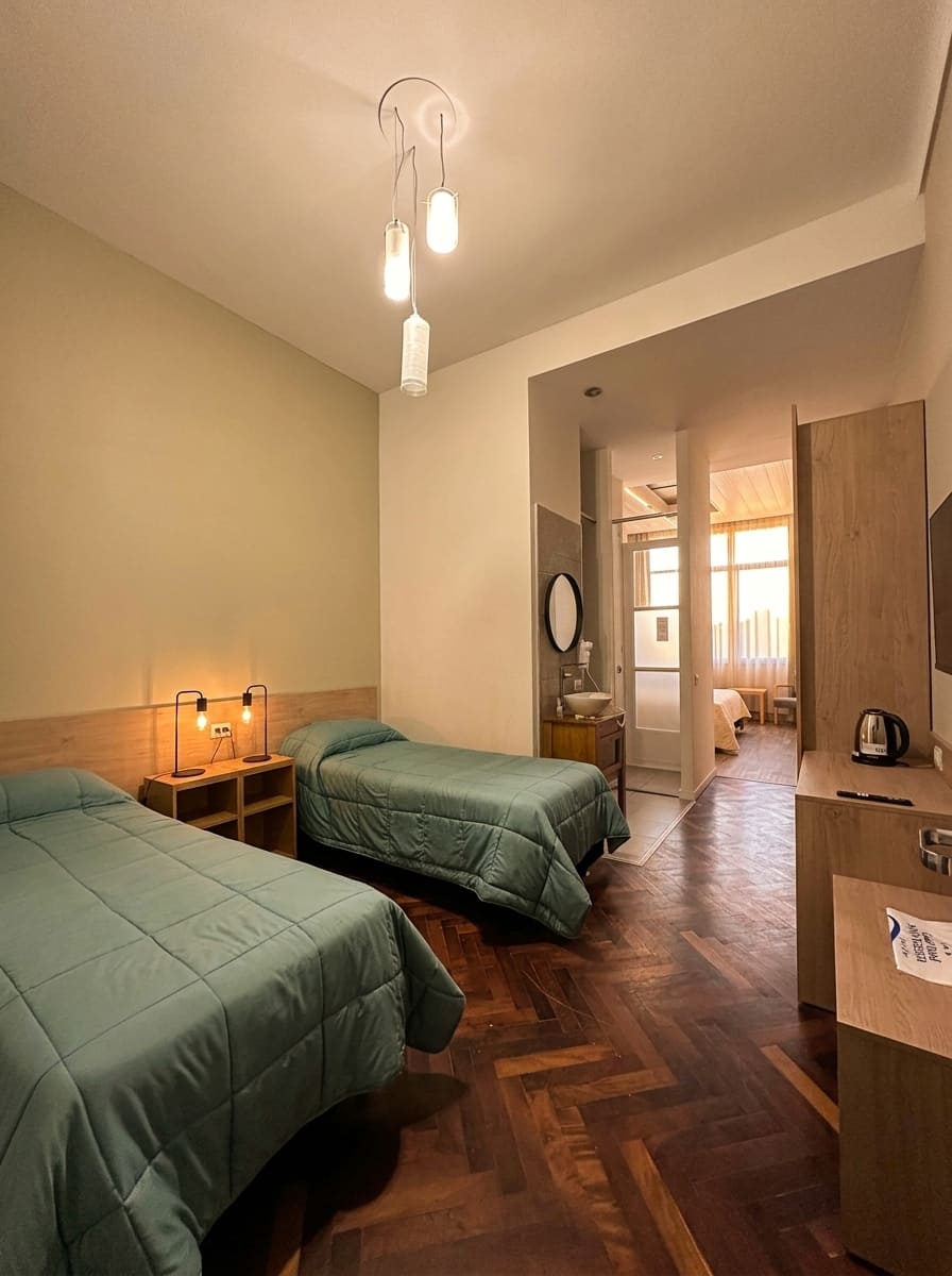 Alojamiento Premium con vista al mar del Grand Hotel Santa Teresita, sector con camas individuales (foto 5)